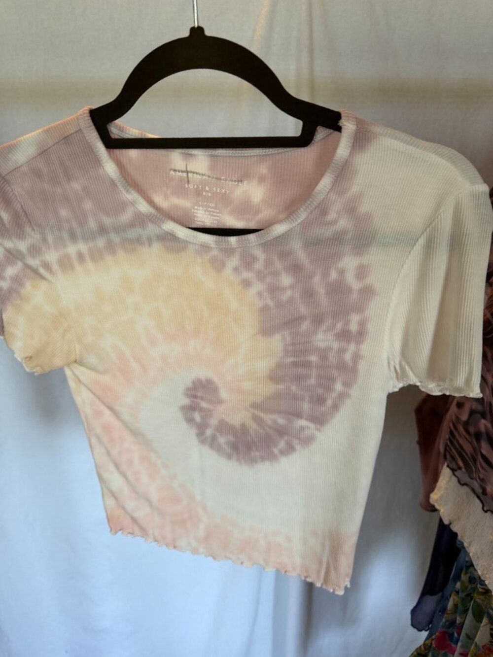 American Eagle Soft & Sexy Ribbed Tie Dye Lettuce Edge Crop Tee Shirt Small